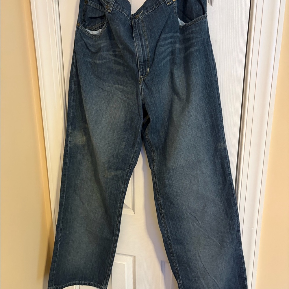 DKNY Men's Relaxed Denim Jeans